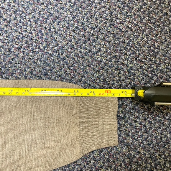 Joseph & Lyman Men’s Tan Wool Sweater Size XL - Picture 11 of 11